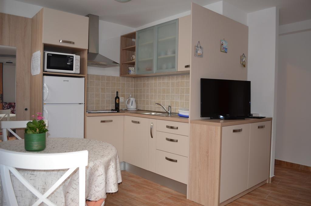 Apartments Lora باشْكا الغرفة الصورة