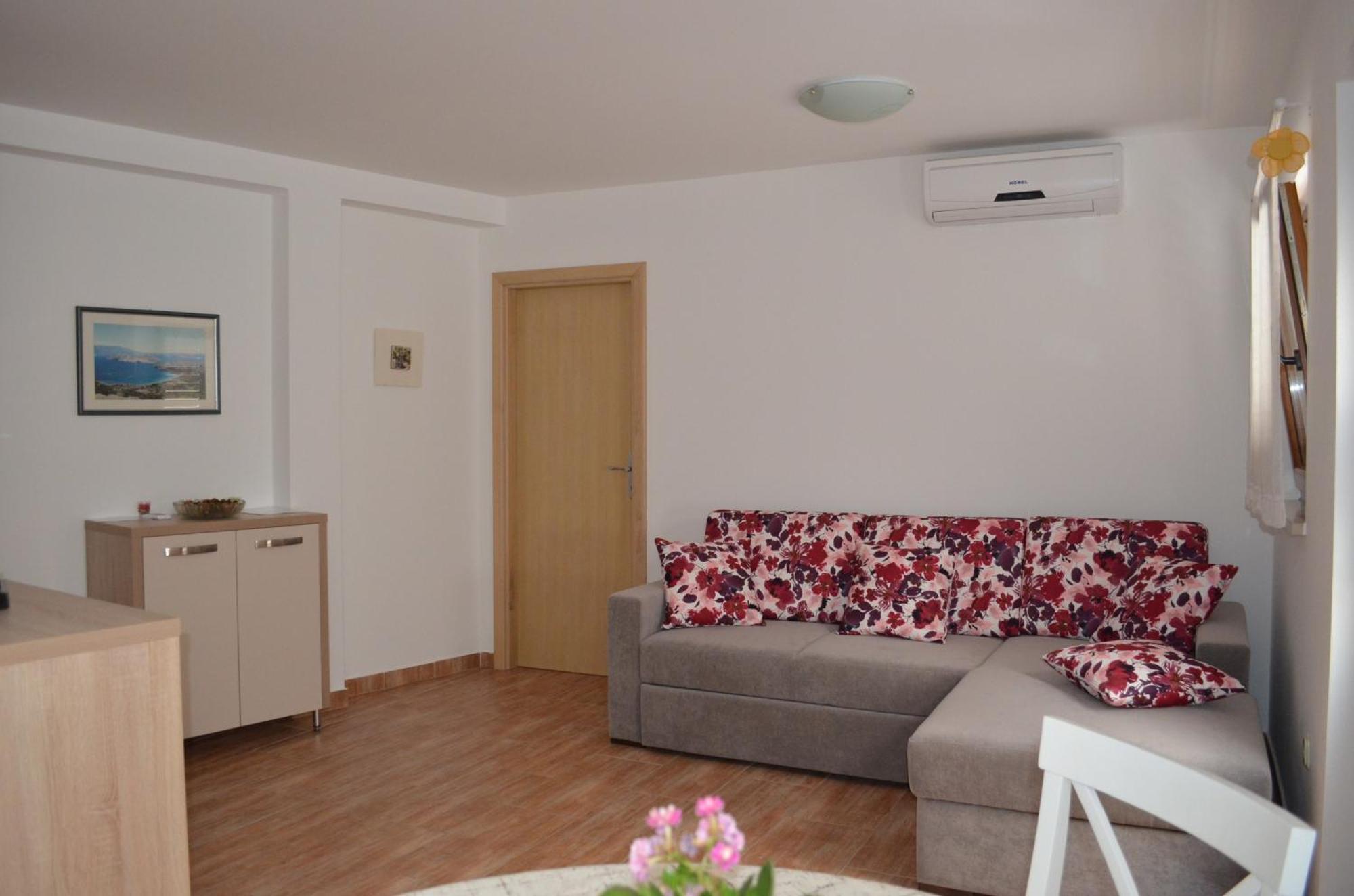 Apartments Lora باشْكا الغرفة الصورة