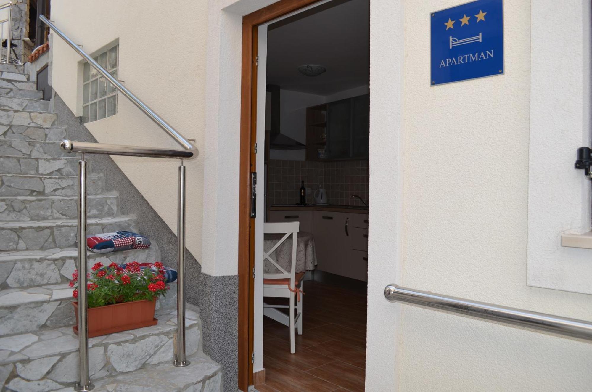 Apartments Lora باشْكا الغرفة الصورة