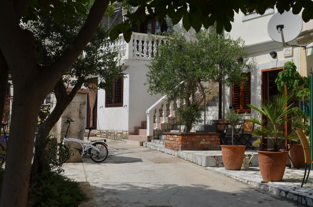 Apartments Lora باشْكا الغرفة الصورة