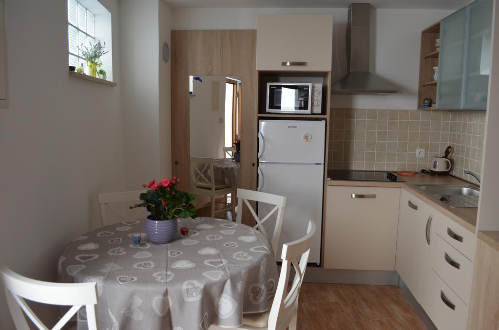 Apartments Lora باشْكا المظهر الخارجي الصورة
